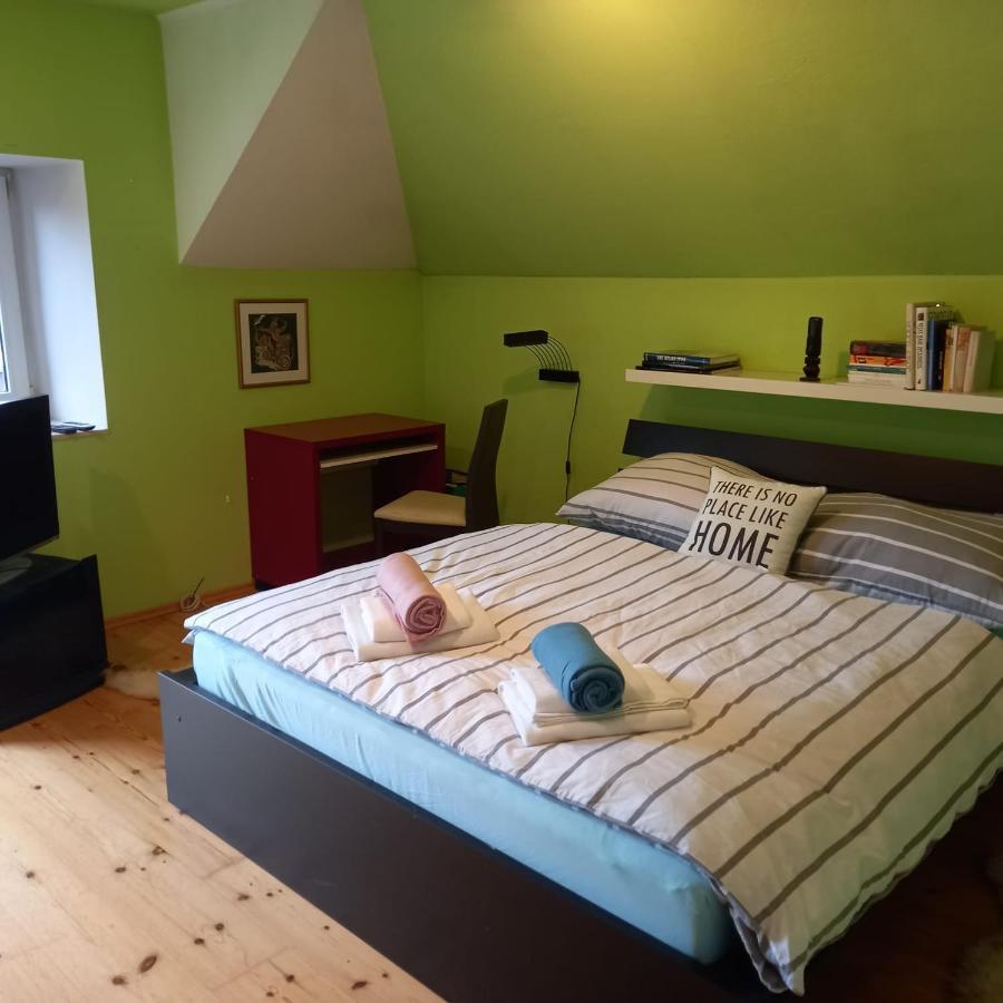 Appartement Vila Hesha à Český Krumlov Extérieur photo